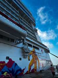 Magnificent Genting Dream Cruise Liner