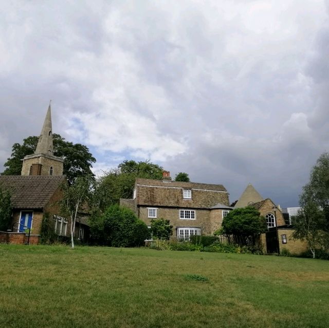 A Fascinating Journey through History and Academia: Exploring Cambridge's Museums, King's College, and the Picturesque River