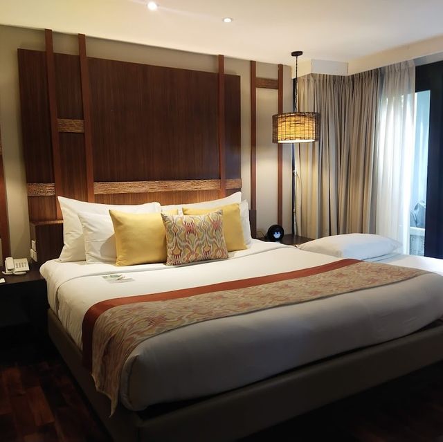 •  The Rock Hua Hin Beachfront Resort ⛲️✨