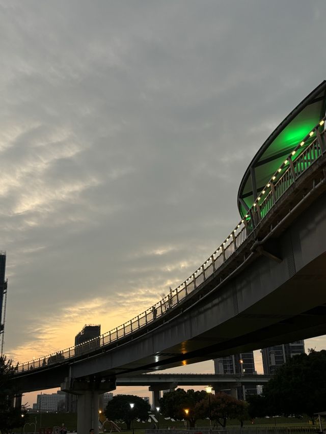ไปพักผ่อนใจ ถ่ายรูปสวย ๆ ที่ New Taipei Park กัน