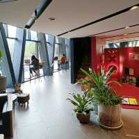 屏東總圖 春若咖啡館 優美的環境搭配裝置藝術與音樂