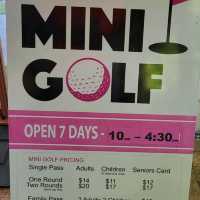 坎培拉18洞mini golf, 三五知己休閒一下