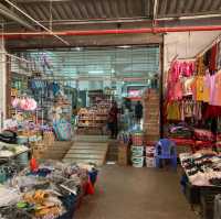 ウドムサイのタラートサオ　ルーサイ市場