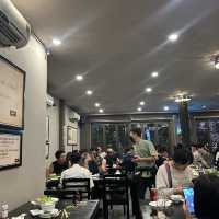 胡志明市的正宗河內烤肉片
