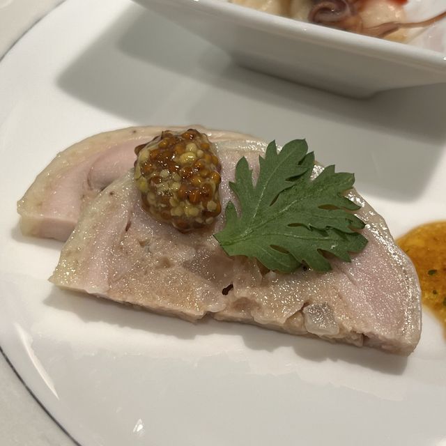 【大阪・東心斎橋】ランチタイムがお得！高級感溢れる鉄板焼き店「mahoroba鉄板」
