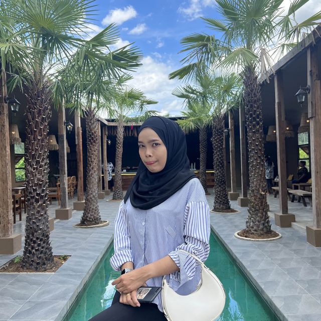 คาเฟ่แนวบาหลี ชิคๆ LABALA