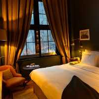 「1898 The post hotel」：布魯塞爾市中心的歷史悠久酒店，附近有景點和美食