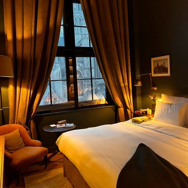 「1898 The post hotel」：布魯塞爾市中心的歷史悠久酒店，附近有景點和美食