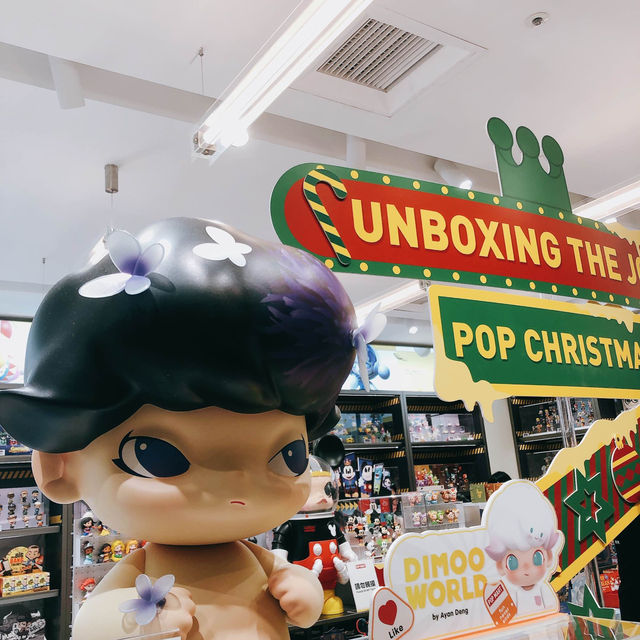 台北｜🎄🫧🤖POP MART ROBOSHOP 泡泡瑪特機器人商店(新光三越南西店三館店F1)