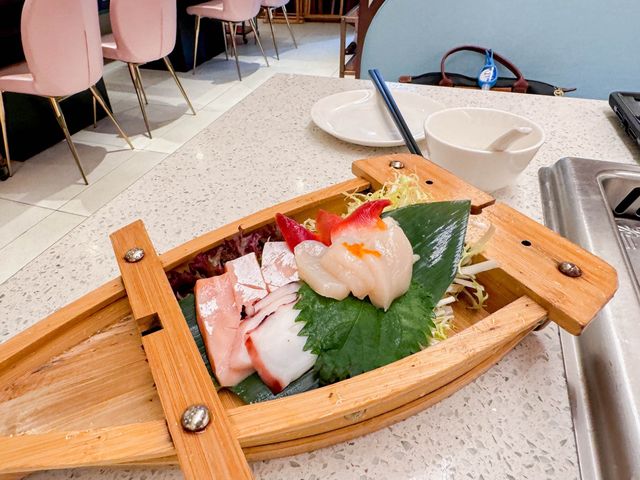 【來自新加坡的粉紅色主題夢幻火鍋放題店】