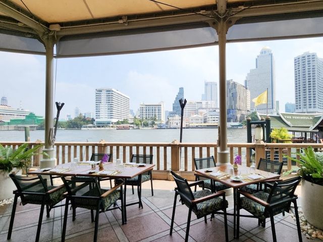 曼谷半島酒店：奢華舒適，價格昂貴