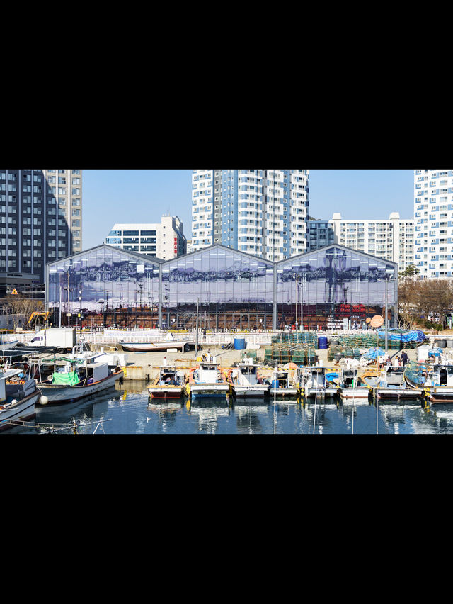 항구뷰가 매력적인 복합문화공간