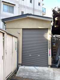 【田中稲荷神社/東京都】尻尾の太く可愛いらしい狐像がお出迎え