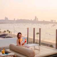 ดินเนอร์สุดโรแมนติก รูฟท็อปสุดชิค วิวทะเลพัทยา