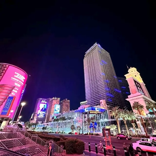 #WinHKflight Las Vegas Night View