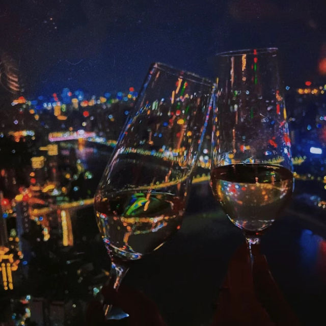 「Eighteen Sky Bar：高空酒吧體驗」