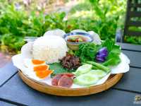 คาเฟ่ฟิลกู๊ดริมแม่น้ำเข็ก พิษณุโลก
