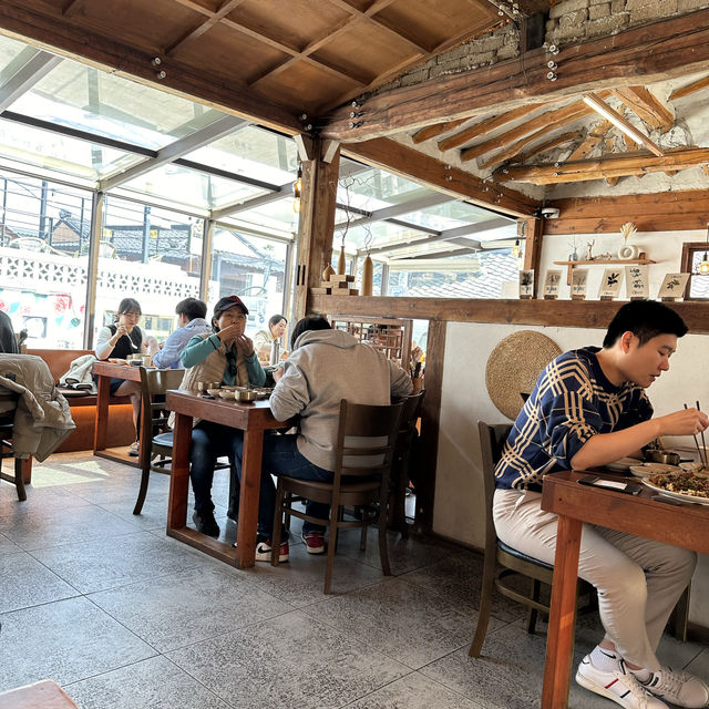 韓國🇰🇷慶州➿皇理團路5星人氣美食店《鄉花亭》