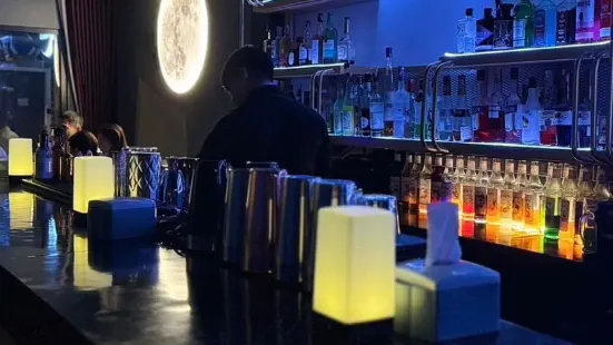 NOX cocktails bar