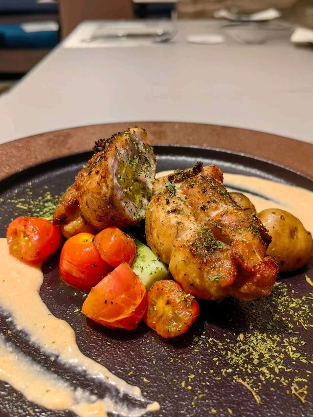 Dinner at Asian Pot in 5-star Hotel Royal Signature, Bukit Bintang