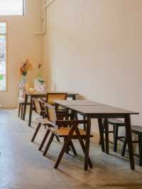 💢 Err day Café and Eatery เรียบง่ายแต่มีสไตล์