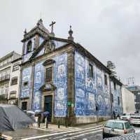 Holy Trinity Church：中世紀建築瑰寶，感受英國基督教歷史