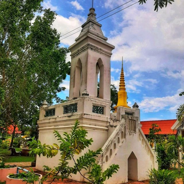 วัดพระนอนแหลมพ้อ พระนอนปางปรินิพพานใหญ่ที่สุด