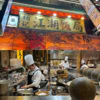 成都特色餐廳，懷舊風情與美味交相輝映
