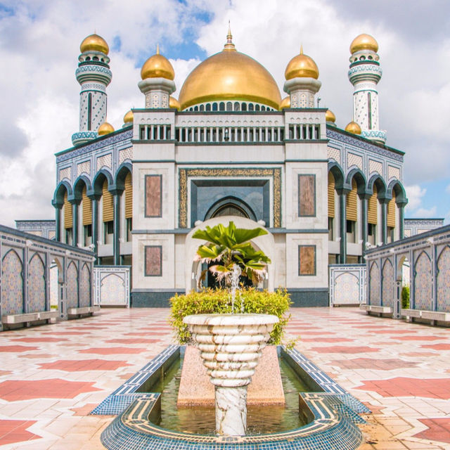 Kota Kinabalu: Diving into Adventure and Serenity in Sabah