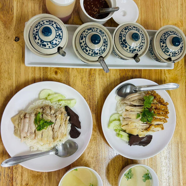 มานะข้าวมันไก่&ก๋วยเตี๋ยวไก่มะระ 🍴🐔