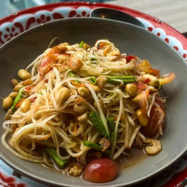 พามาทานอาหารบุฟเฟ่ต์ Street Food ในโรงแรม