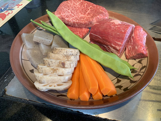 目の前で焼いてくれる！絶品ステーキ