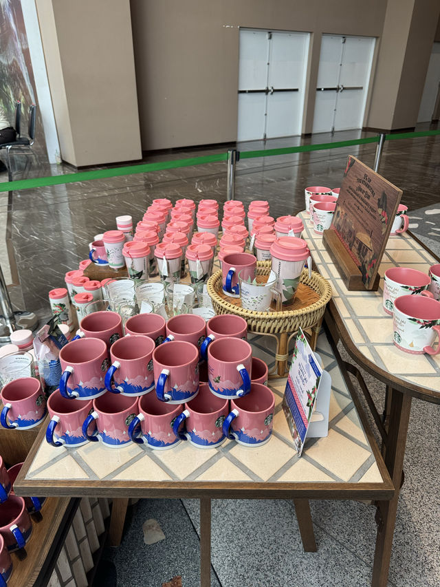 아이콘 시암 황홀한 야경과 전망을 볼수 있는 7층 스타벅스