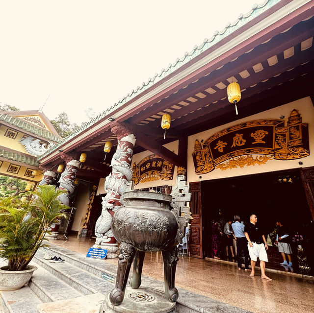 Highest Lady Godness statue Linh Ung Temple Danang 