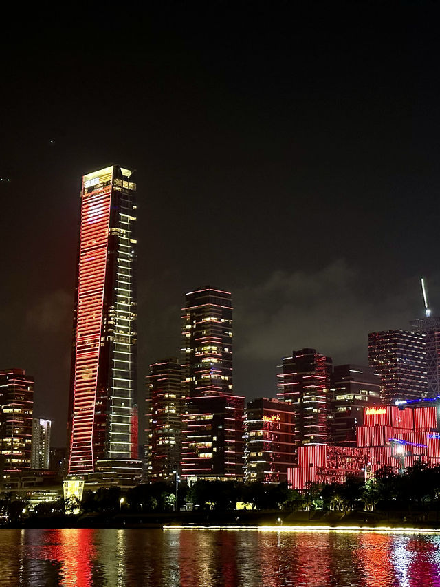 Shenzhen’s Ultimate Exploration: From Bustling Streets to Scenic Promenades
