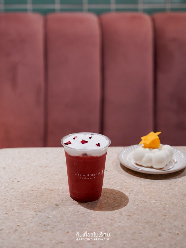 🦌 Little Hideout ร้านที่ขนมเค้กน่ารักมาก