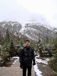 เที่ยวภูเขาสี่ดรุณี เจอหิมะครั้งแรก สวยมาก ❄️