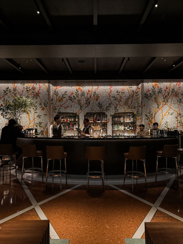 📍The Bvlgari Bar