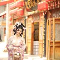 Strolling through Luoyi Ancient City in Hanfu: A Journey Back to the Tang Dynasty!