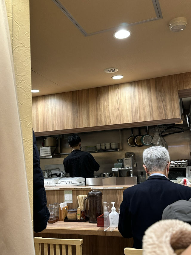 도쿄에서 만나는 부들부들 오야코동🍚 맛집 마루카츠