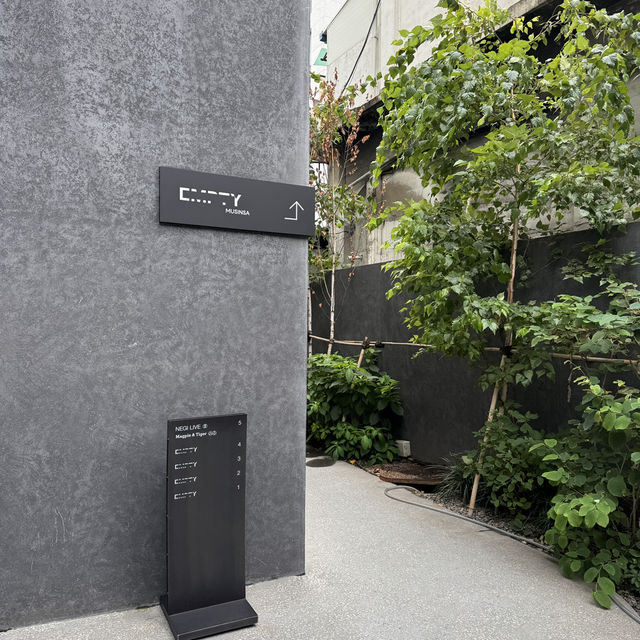 성수 카페 맥파이앤타이거성수티룸