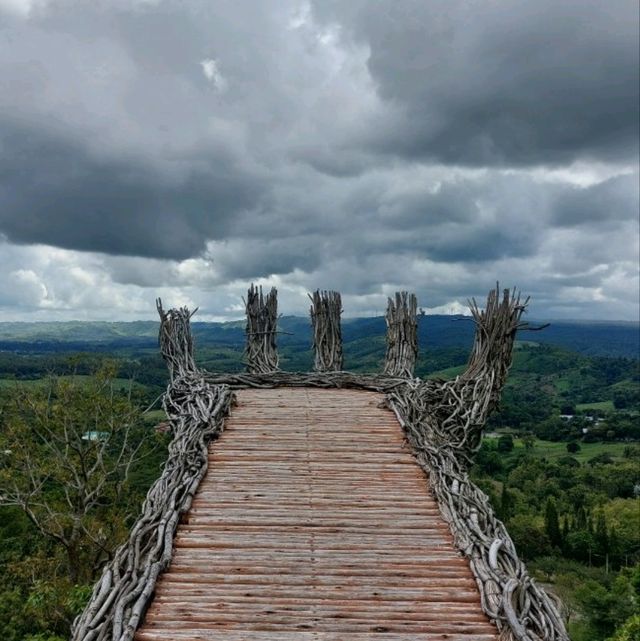 Phukaew Peak (ภูแก้วพีค) 