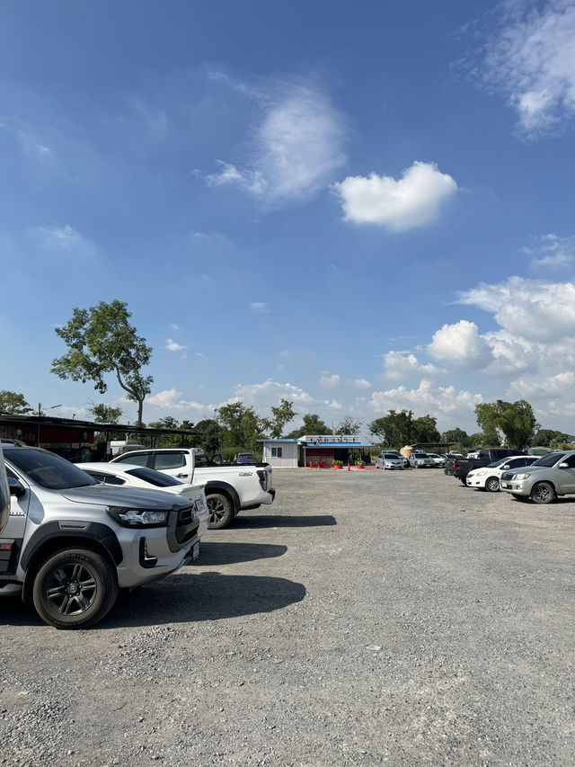 รีวิวตลาดนัดคลอง 8: แหล่งช้อปปิ้งท้องถิ่น