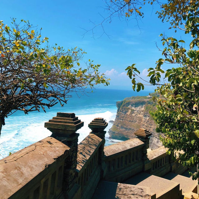 Uluwatu Temple บาหลี