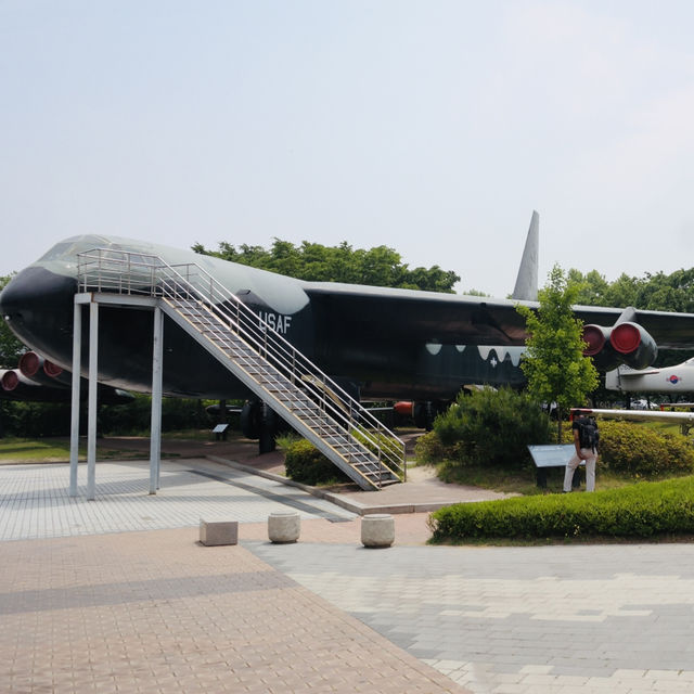 History Comes Alive: My Journey at the War Memorial of Korea!
