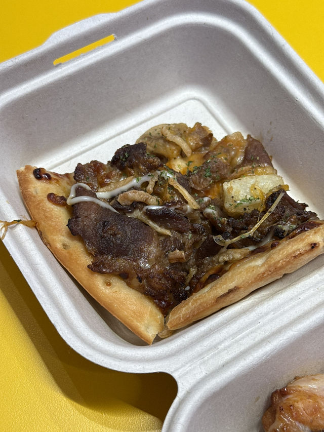 치킨, 피자를 무료로 주는 홍대 핫플, 굽네 플레이타운 🍗