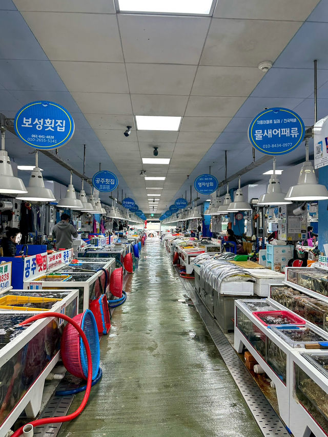 신선한 회를 먹고 싶다면 ‘여수수산시장’