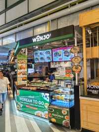 Em Market, Food Court in EmSphere Serves International Variety