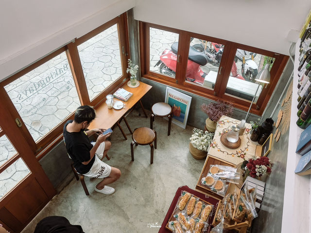 BakingDays Cafe คาเฟ่น่ารักเมืองรถม้า
