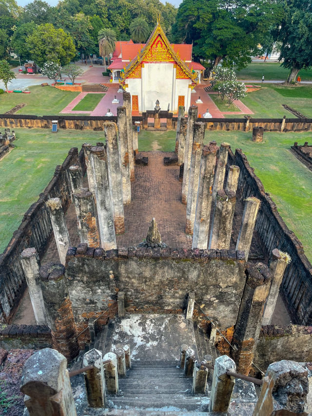 ขึ้นพระปรางค์ที่วัดพระศรีรัตนมหาธาตุราชวรวิหาร